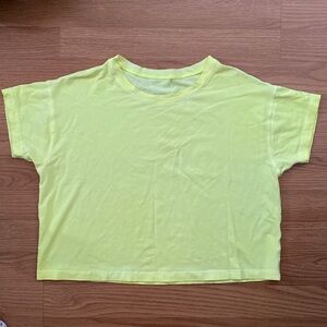 ❤️ Lululemon Cates Tee Size 4 Yellow